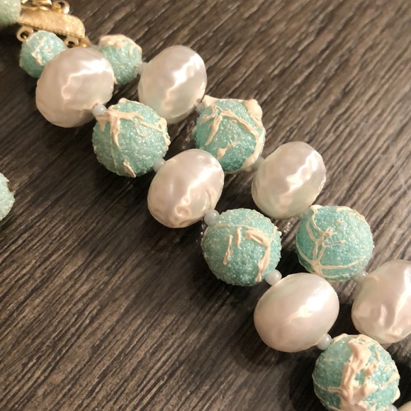 Vintage 1950’s Two Strand Splatter & Striped Satin Bead Necklace - Picture 5 of 12